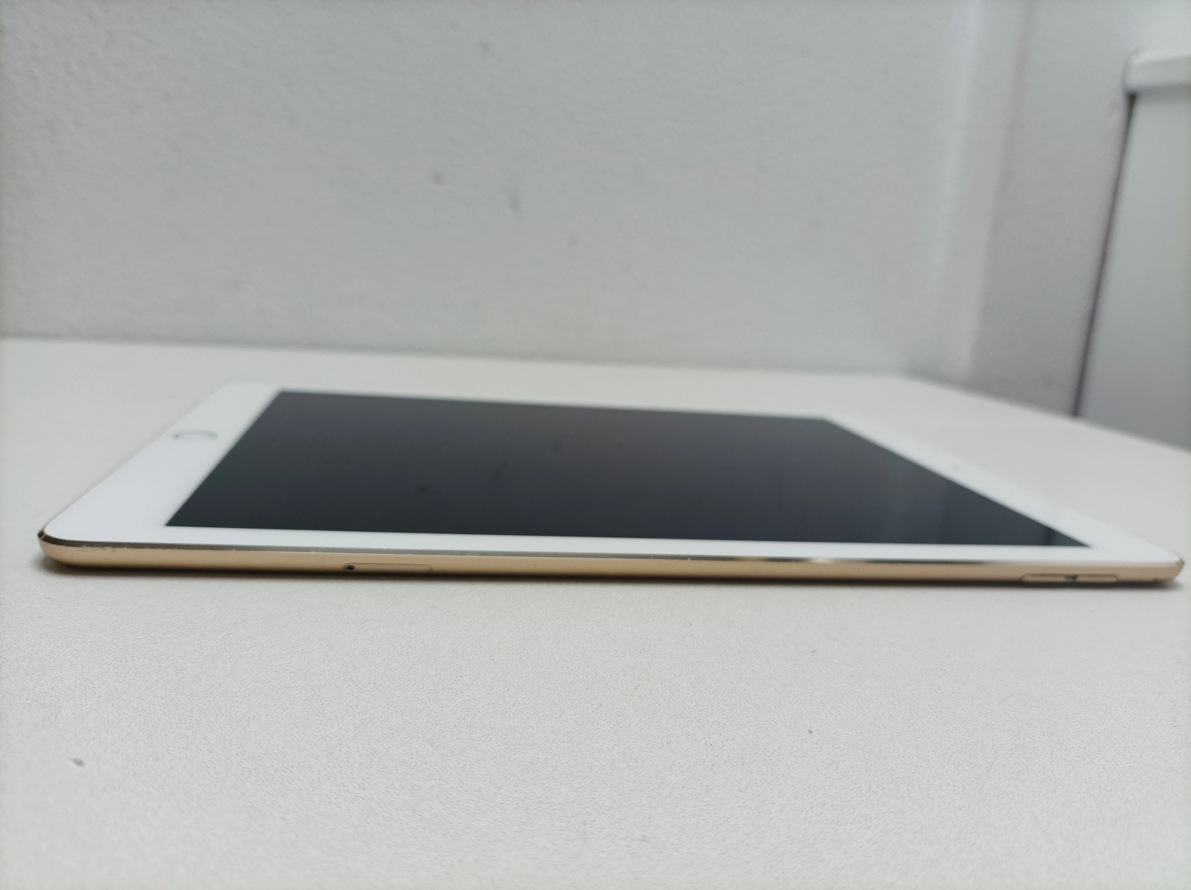 tablet-ipad-air-2-16gb-kod-producenta-a1567