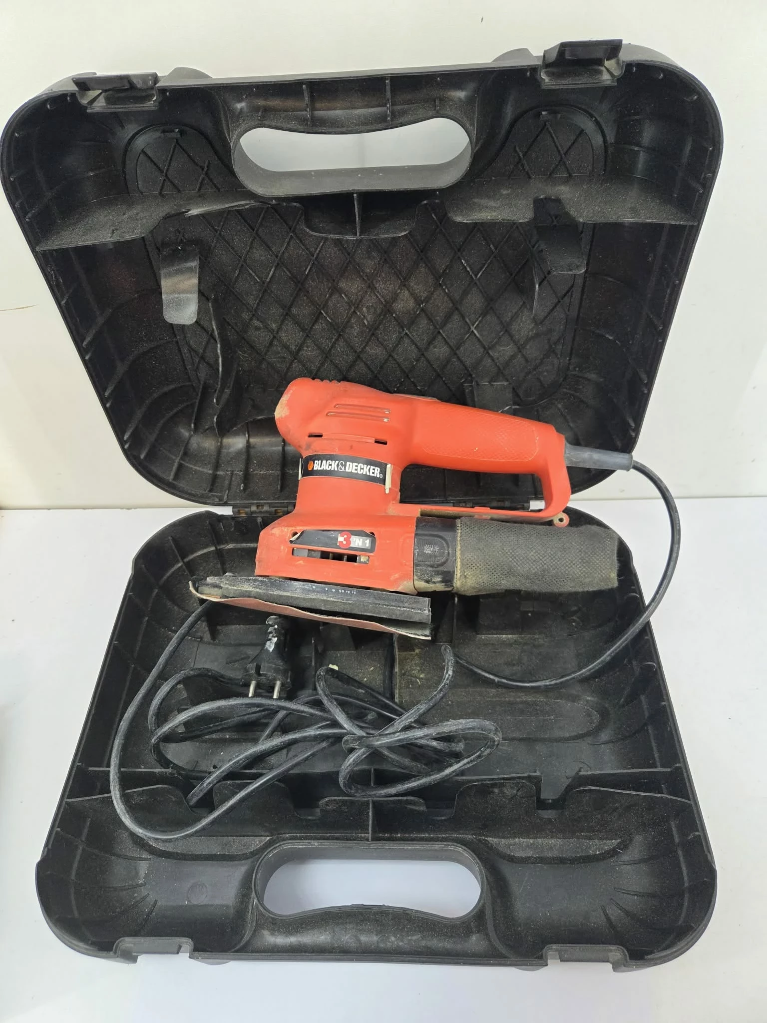 szlifierka-black-decker-ka225e-155w-stan-11323-2