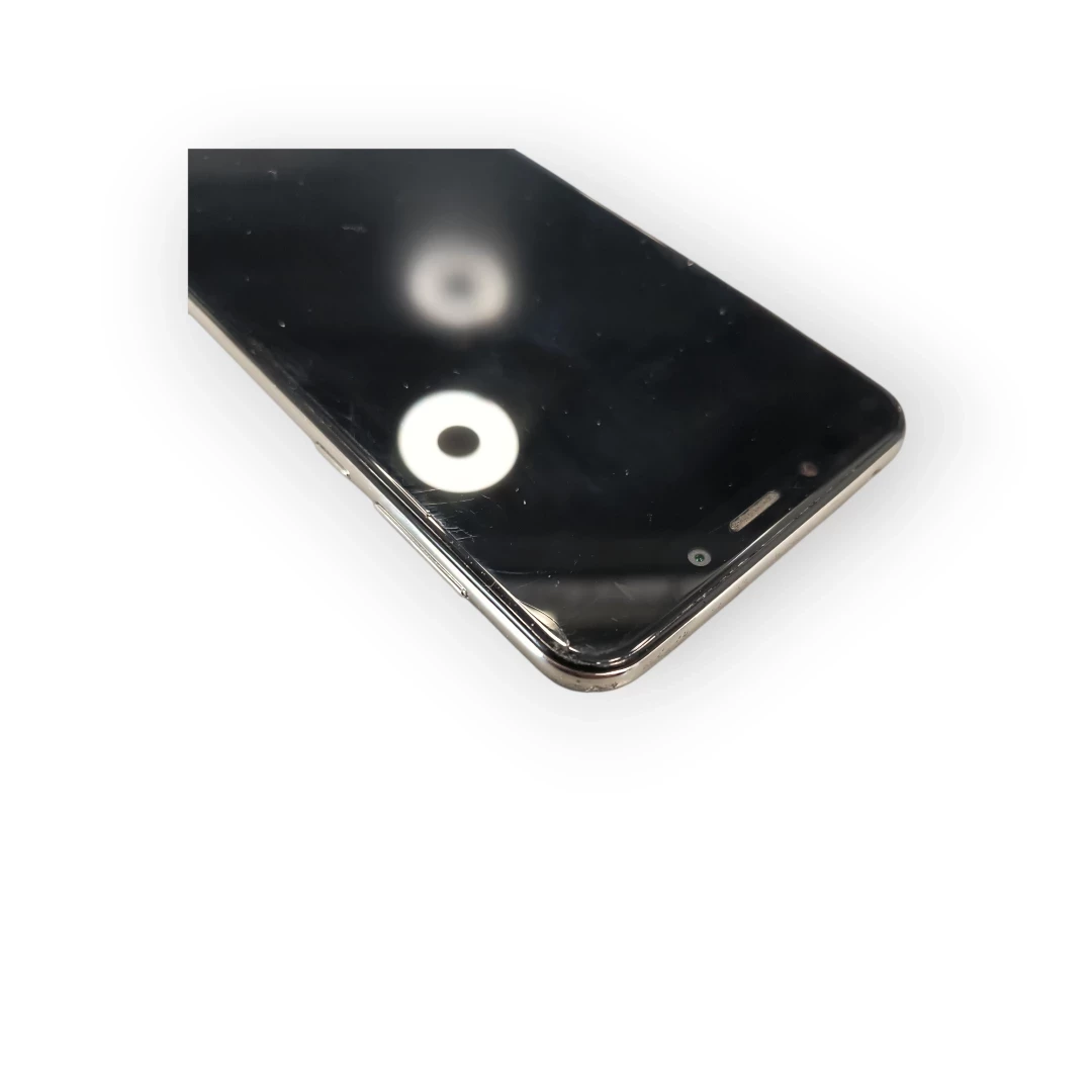 telefon-smartfon-motorola-one-4-gb-64-gb-4g-lte-pekniecie-przekatna-ekranu-586