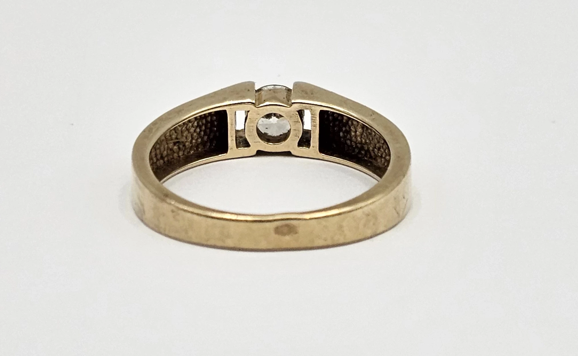 zloty-pierscionek-333-239g-r12-rodzaj-2205-2