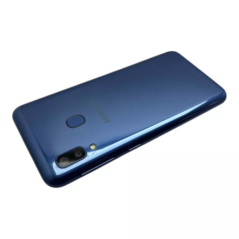 samsung-galaxy-a20e-580-332gb-813mpx-3000mah-przekatna-ekranu-580