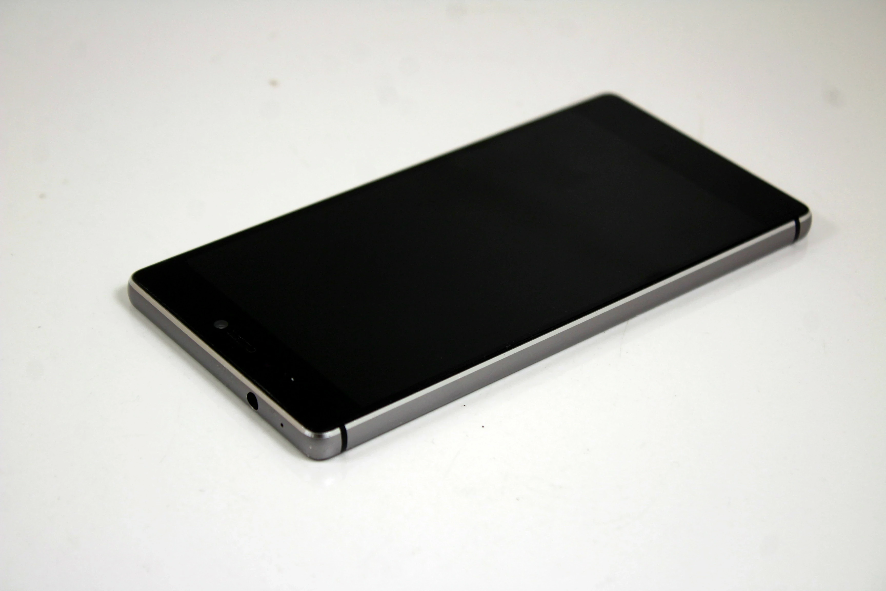 telefon-huawei-p8-kod-producenta-ale-l21