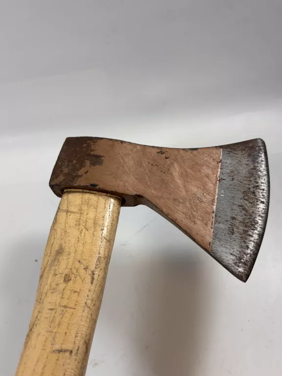 siekiera-srednia-stan-11323-2