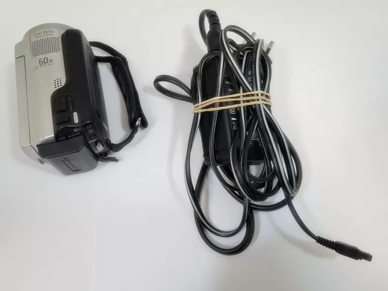 kamera-cyfrowa-sony-dcr-sr38e-zawiera-baterie-250685-2006716