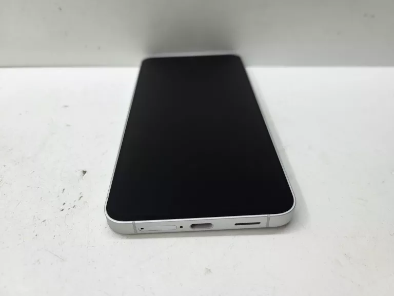 samsung-galaxy-s25-fe-stan-11323-2