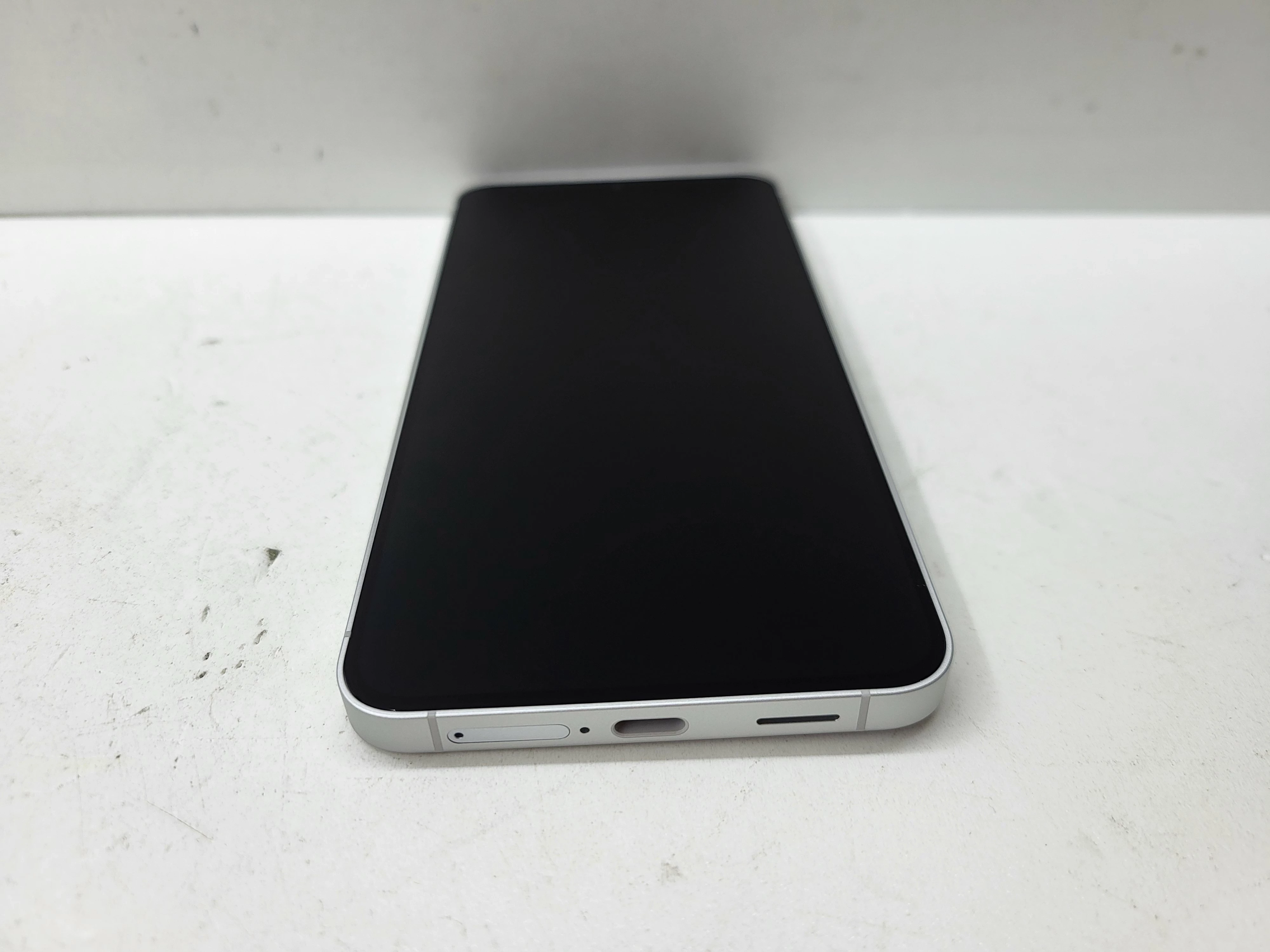 samsung-galaxy-s25-fe-stan-11323-2