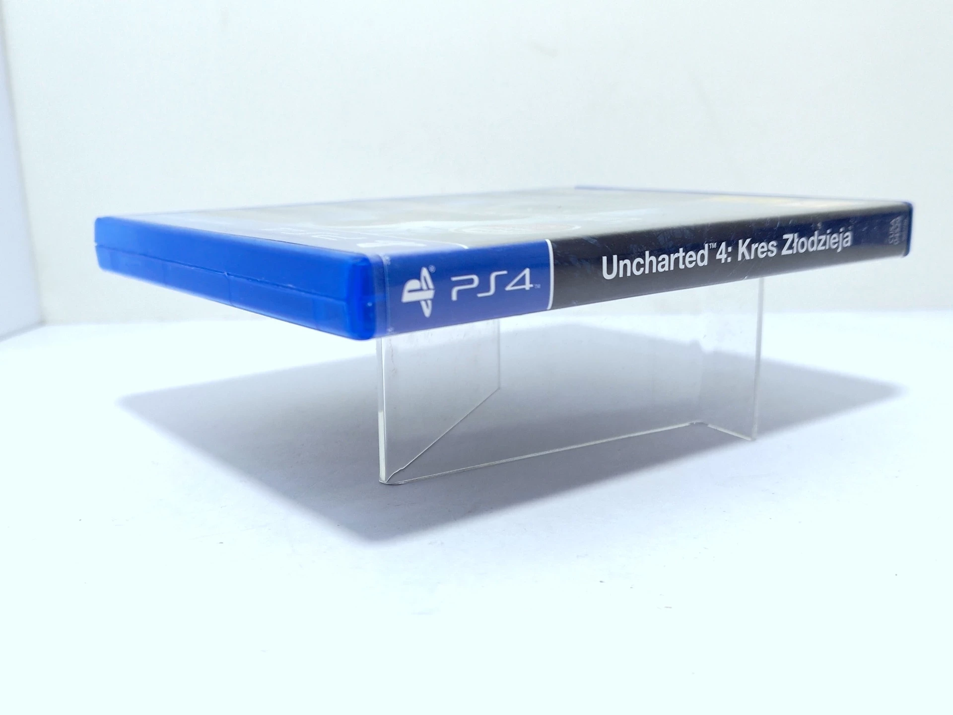 gra-ps4-uncharted-4-kres-zlodzieja-granice-wiekowe-pegi-215894-272178