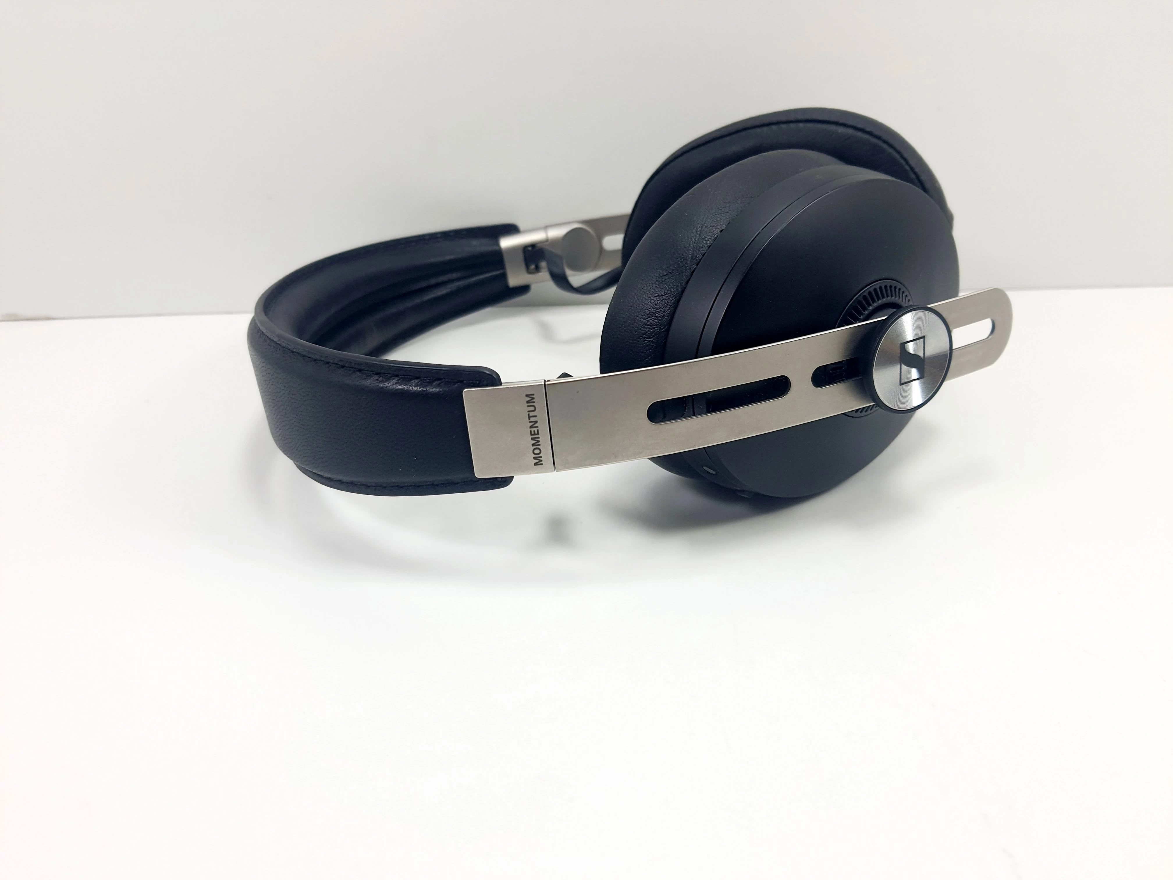 sluchawki-sennheiser-momentum-m3-aebt-xl-anc-czarny-waga-produktu-z-opakowaniem-jednostkowym-0305