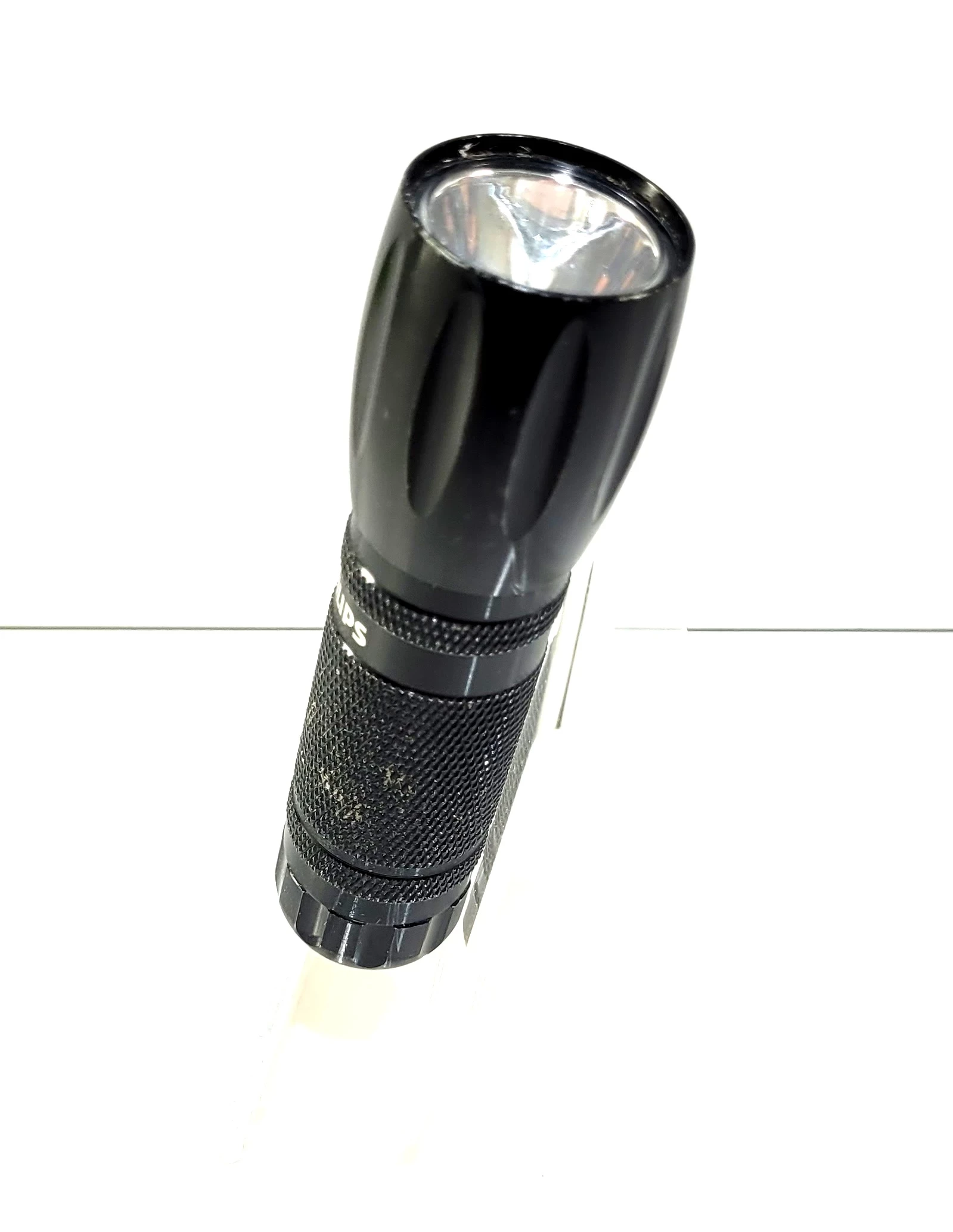 latarka-klasyczna-philips-120-lm-led-stan-11323-2