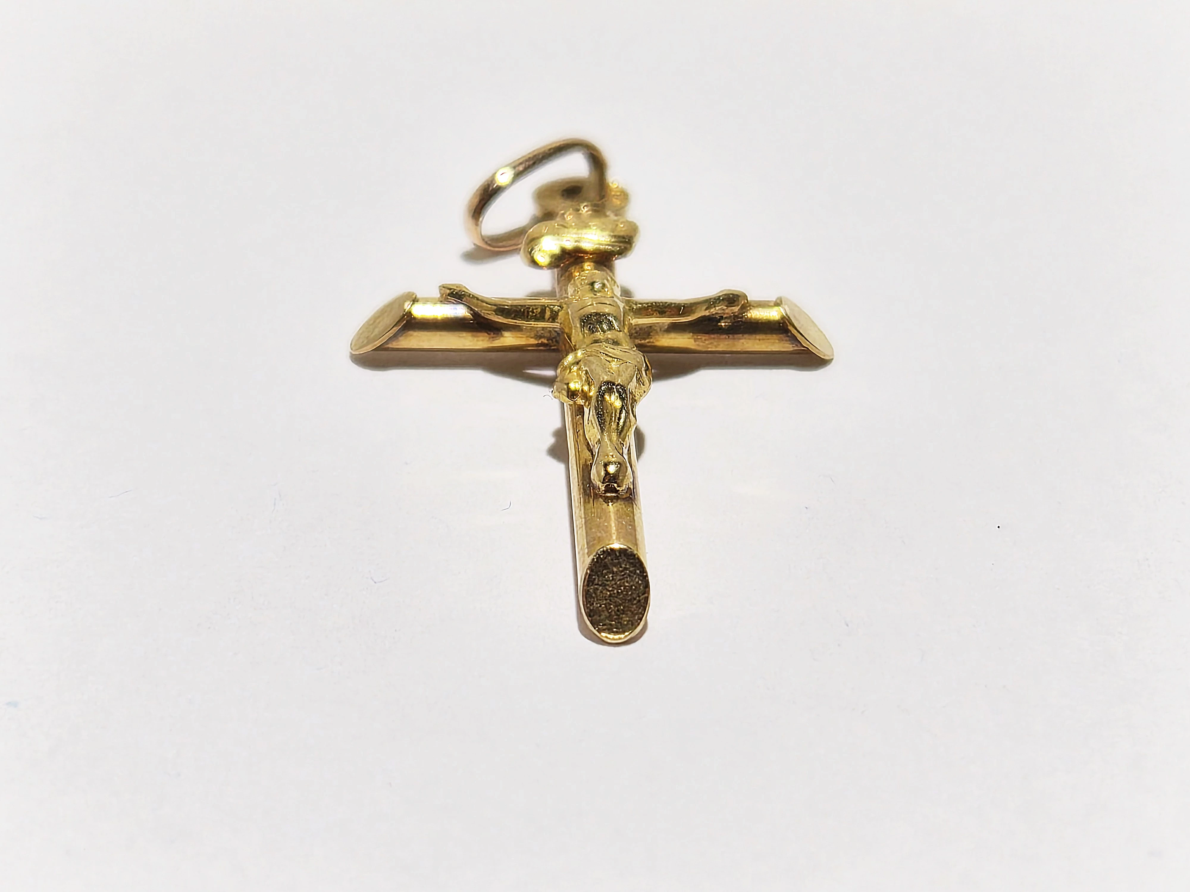sliczny-9k-zloty-krzyzyk-z-chrystusem-093g-material-15835-2