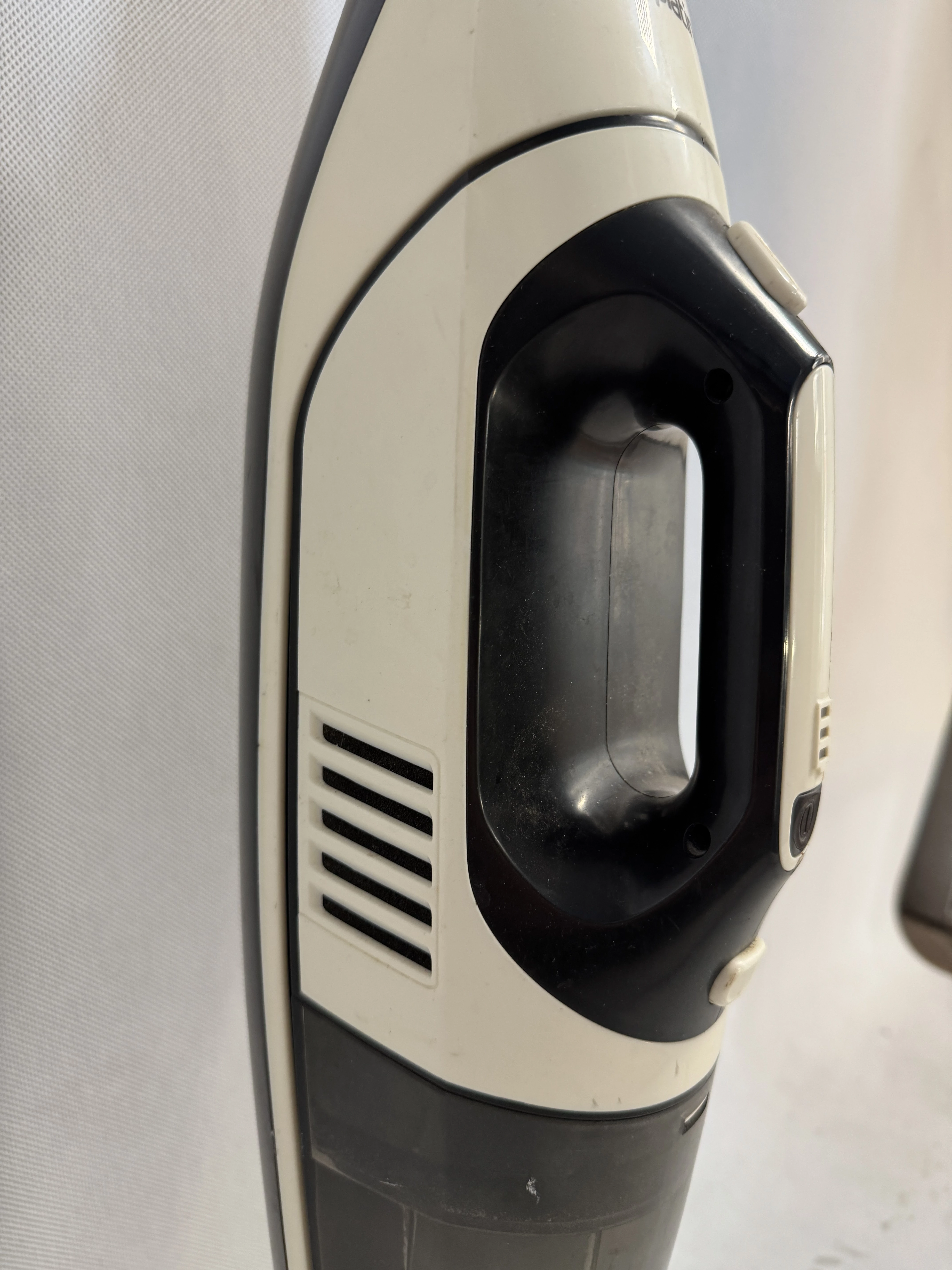 odkurzacz-pionowy-platinet-stan-11323-2