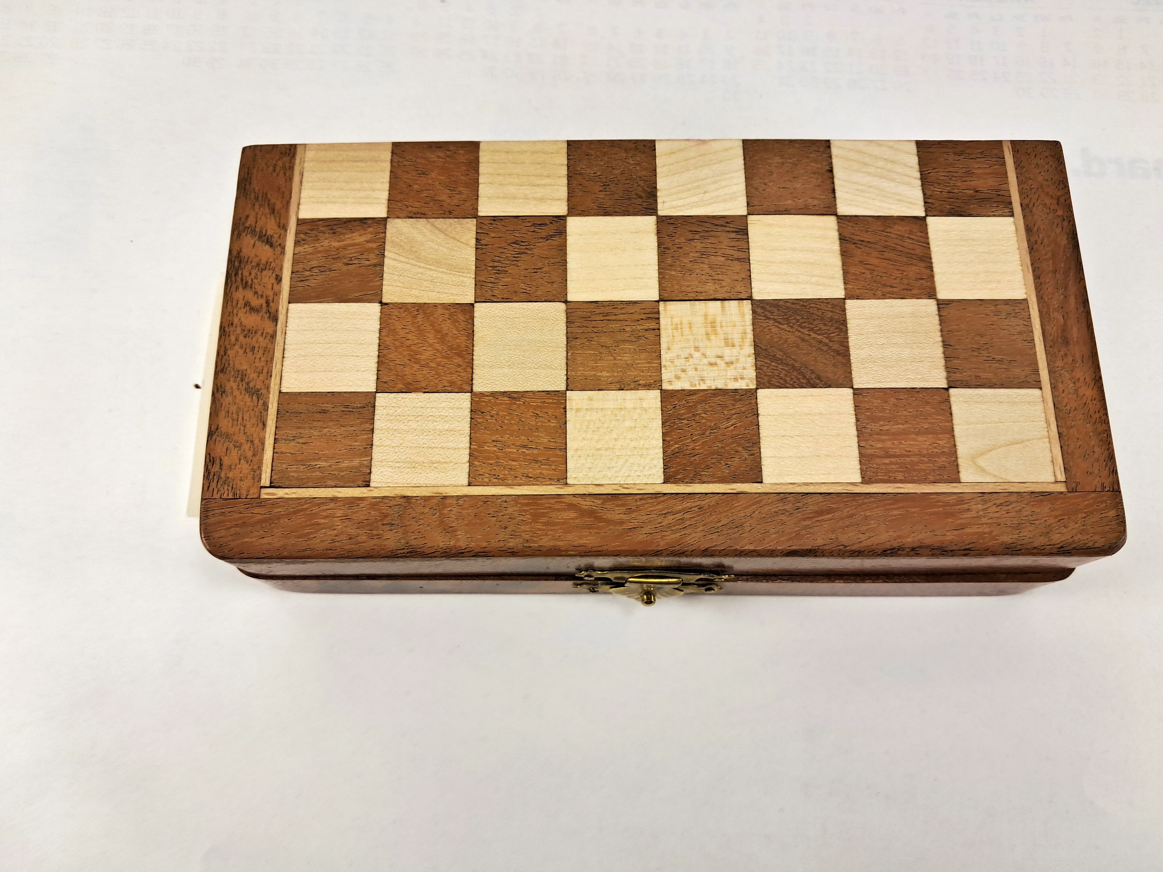 szachy-drewniane-male-rodzaj-250243-1838199