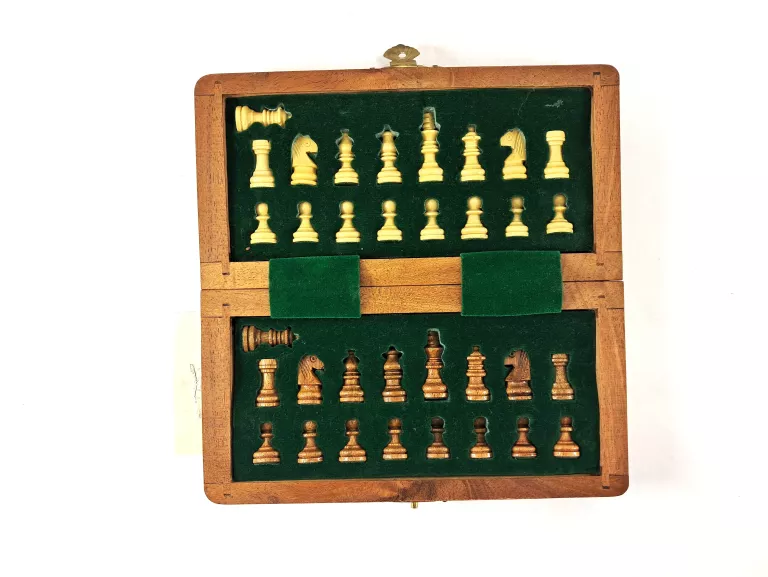 szachy-drewniane-male-wierzbiecice-10-poznan-ska-x