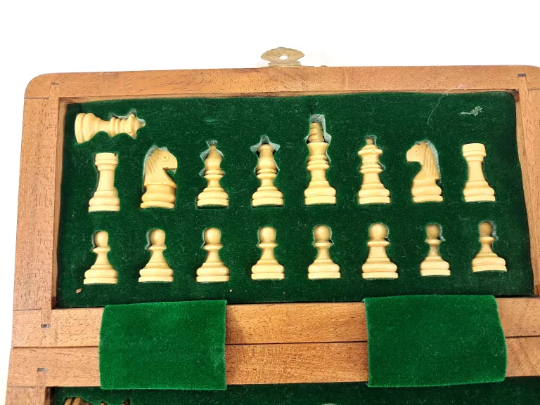 szachy-drewniane-male-stan-11323-2