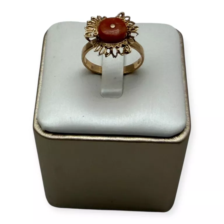 cudowny-zloty-pierscionek-z-koralem-450g-pr585-r17-jednosci-narodowej-45-sj-wroclaw