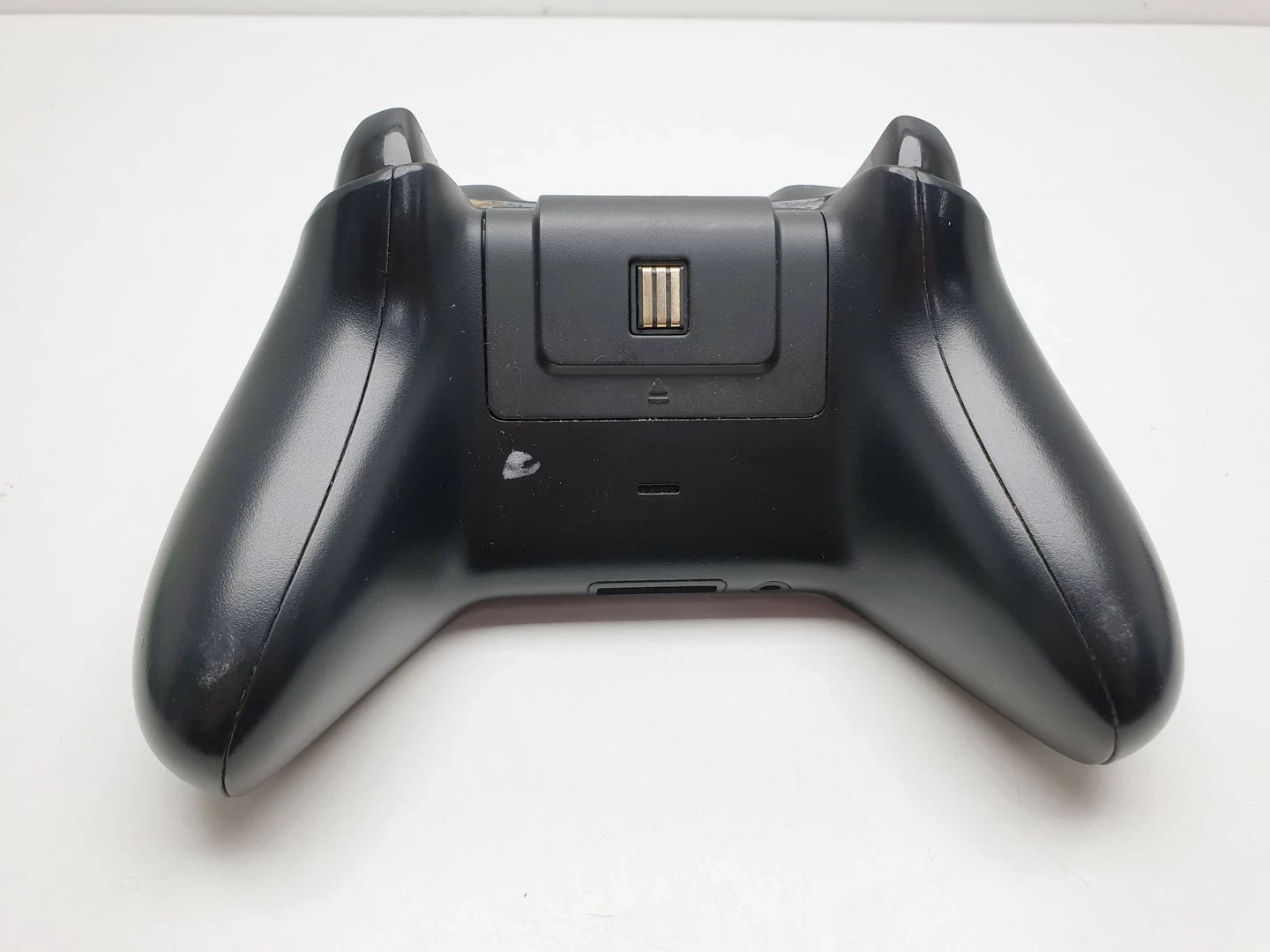 pad-do-konsoli-xbox-one-czarny-sposob-podlaczenia-210654-2