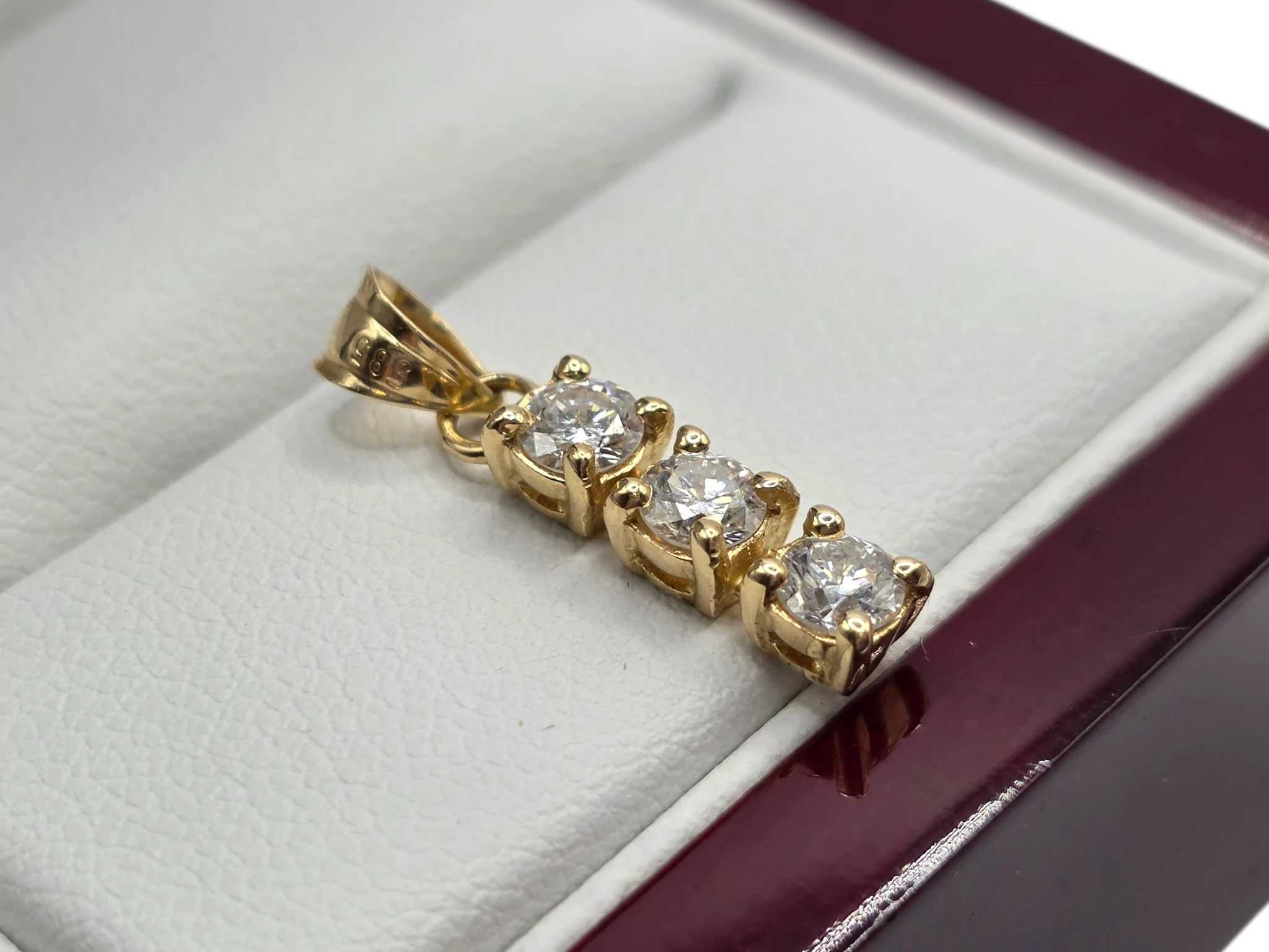 sliczna-zlota-zawieszka-z-diamentami-066ct-585-128g-prusa-60-pruszkow