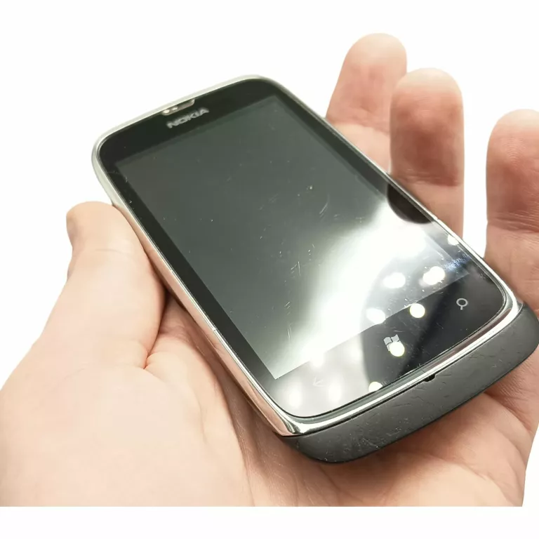 smartfon-nokia-lumia-610-nfc-256-mb-8-gb-3g-5mp-windowsphone-typ-202685-212929