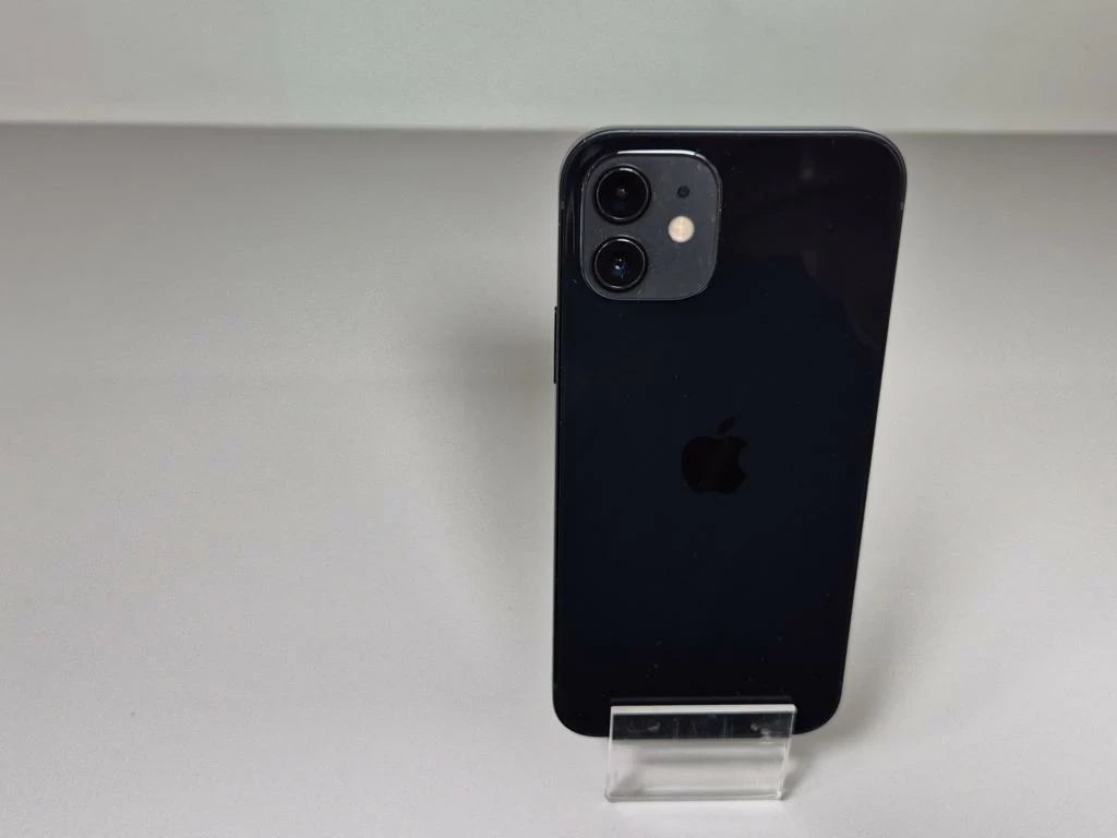 telefon-iphone-12-128gb89-przekatna-ekranu-610