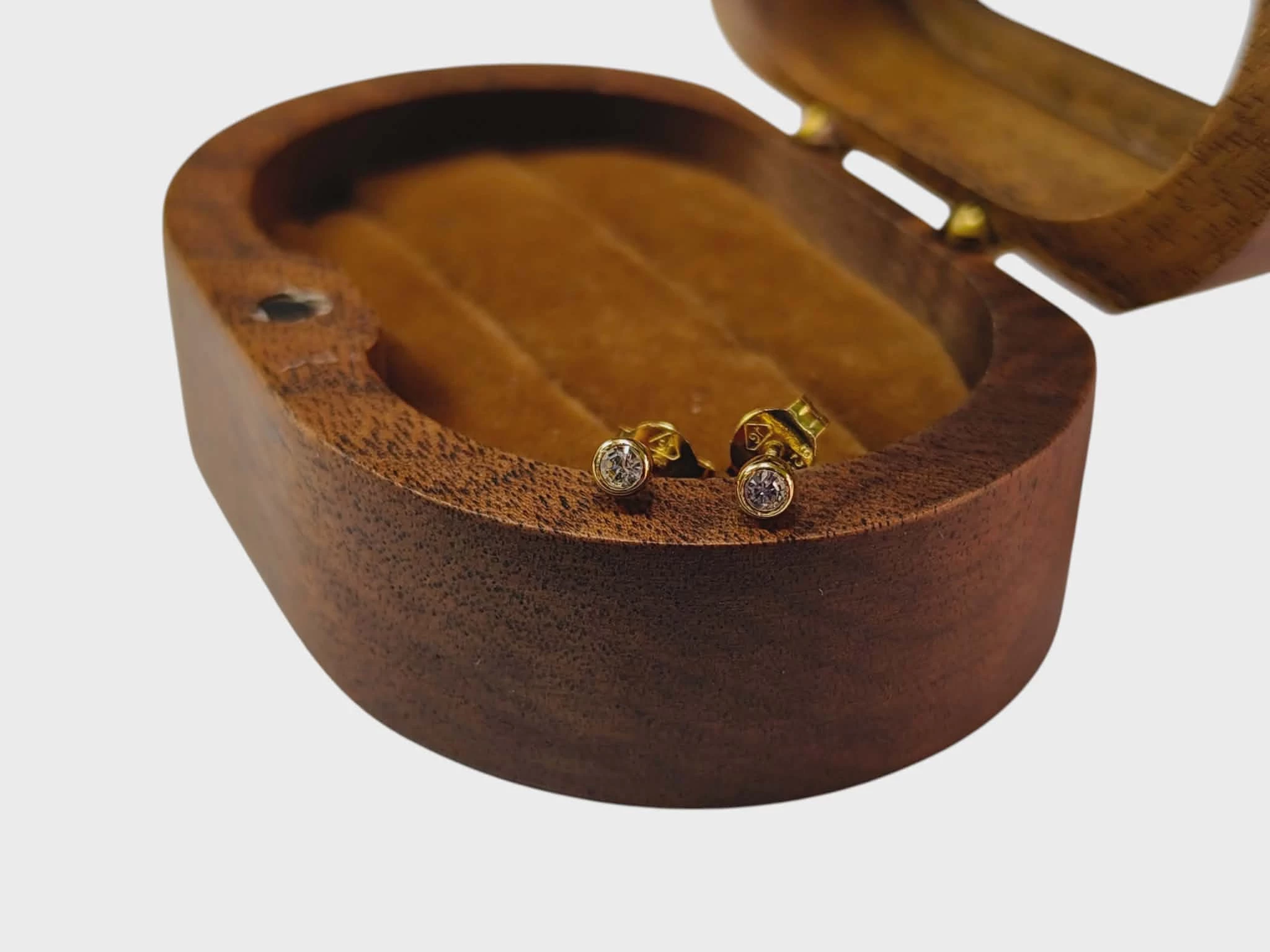 minimalistyczne-srebrne-wkreciki-z-cyrkonia-pozlacane-sr-925-052-g-stan-11323-2