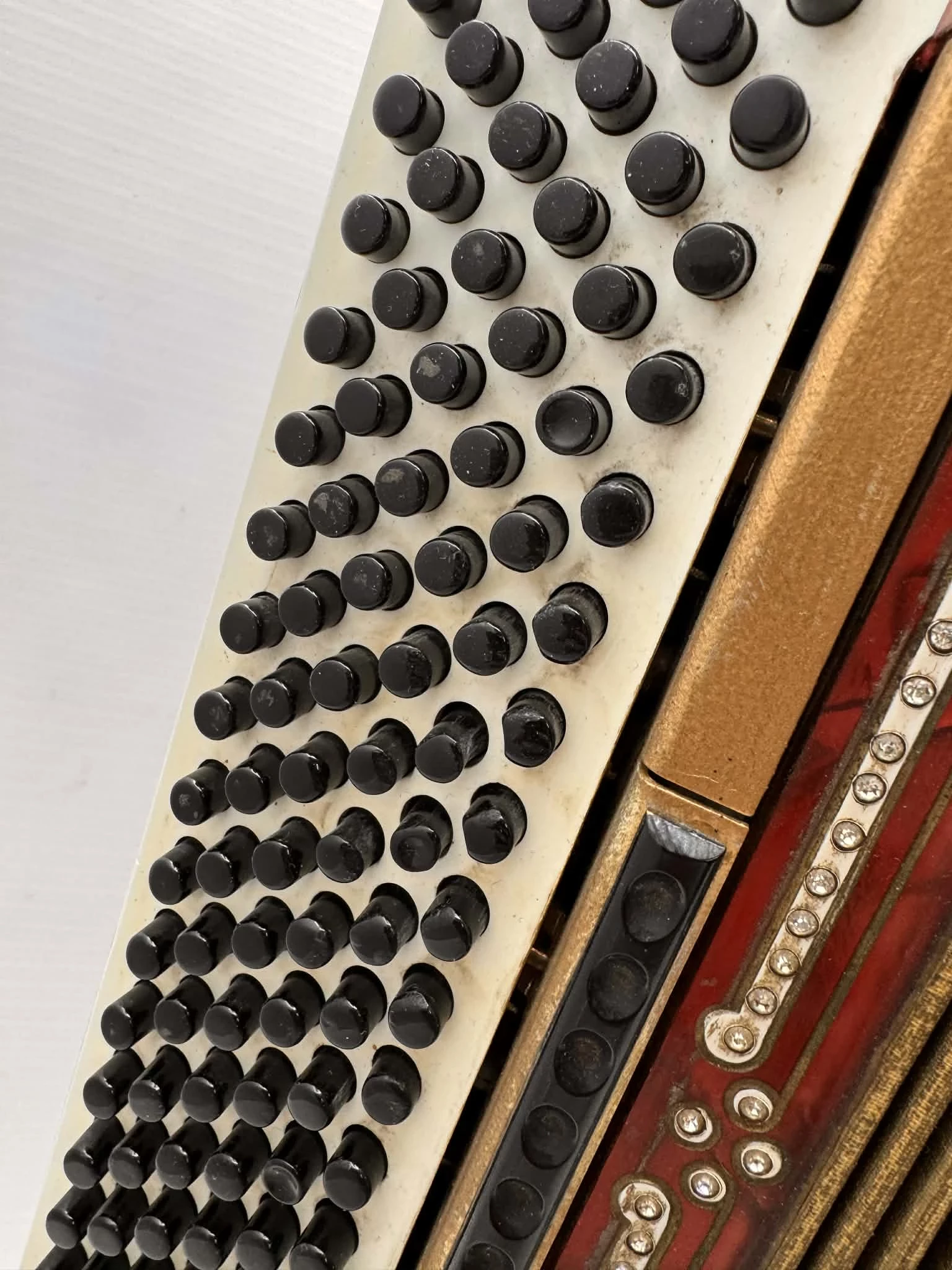 akordeon-horch-120-basow-sam-kolor-249512-1647416