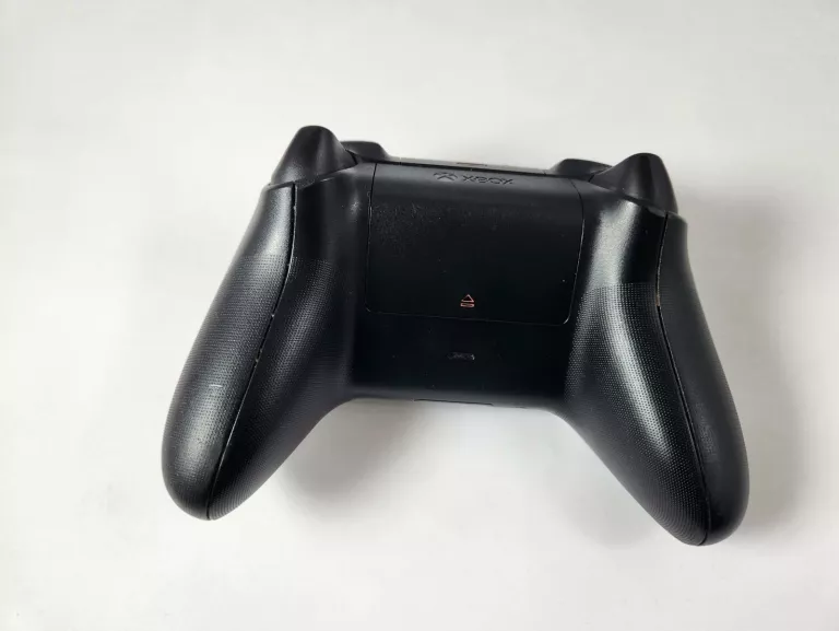 konsola-xbox-one-s-1tb-pad-6-gier-zestaw-kod-producenta-234-01007