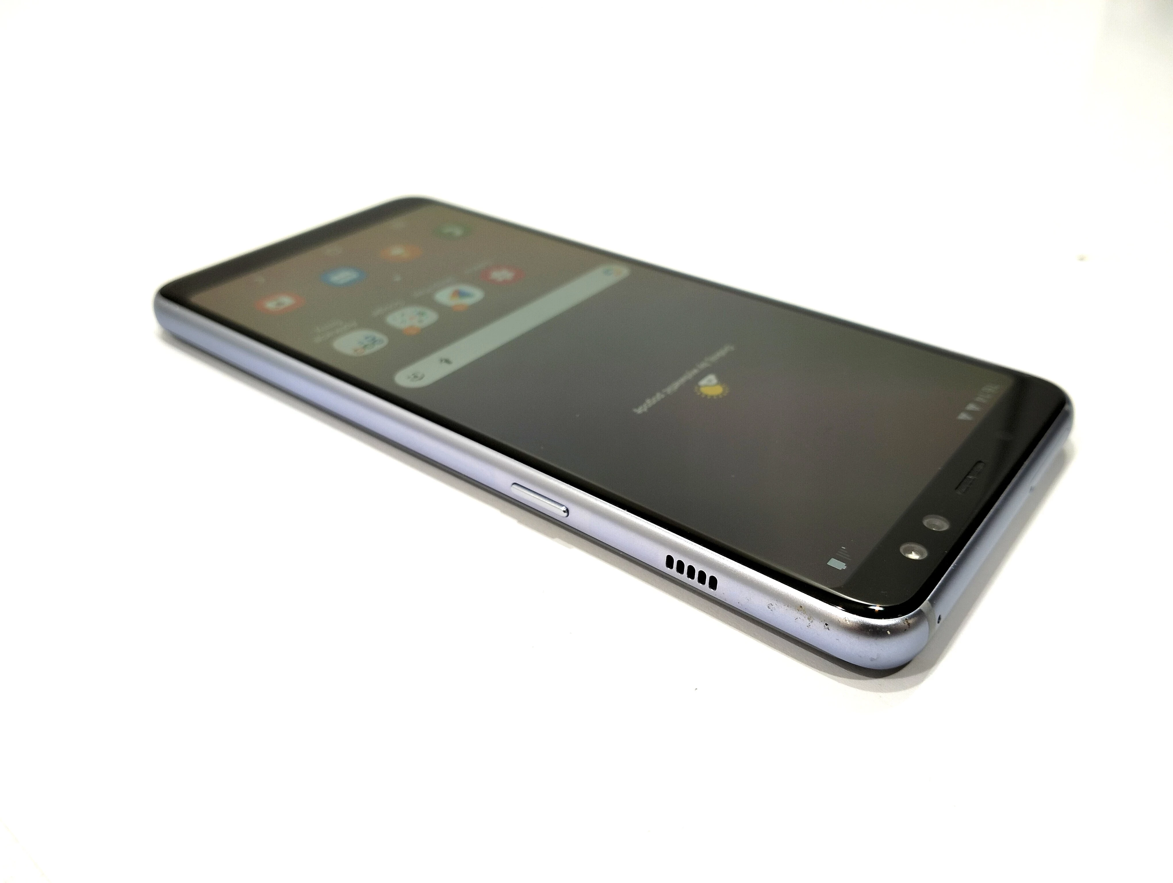 telefon-samsung-a8-2018-464gb-2sim-przekatna-ekranu-560