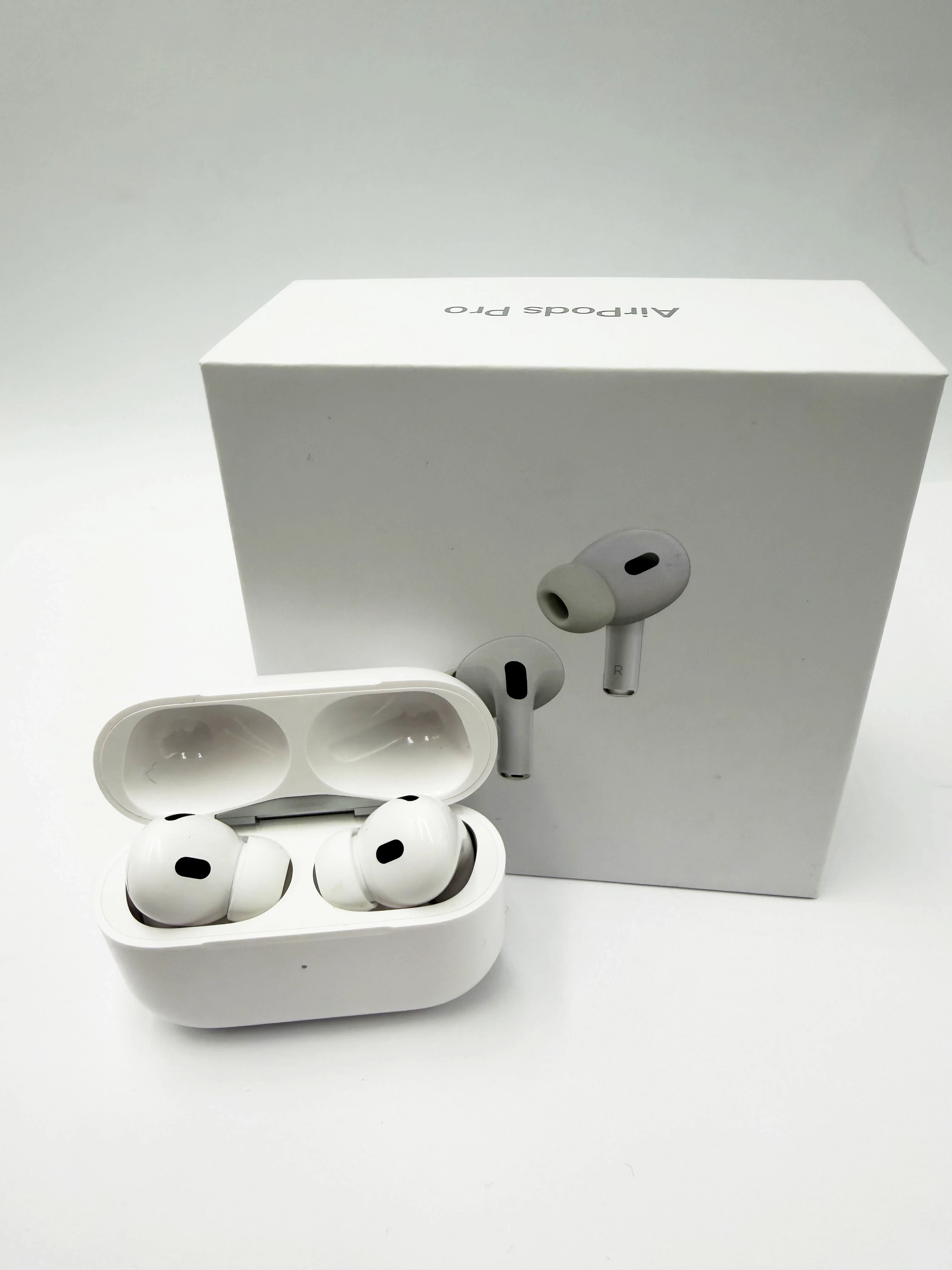 sluchawki-airpods-pro-komplet-ean-gtin-1942527213848