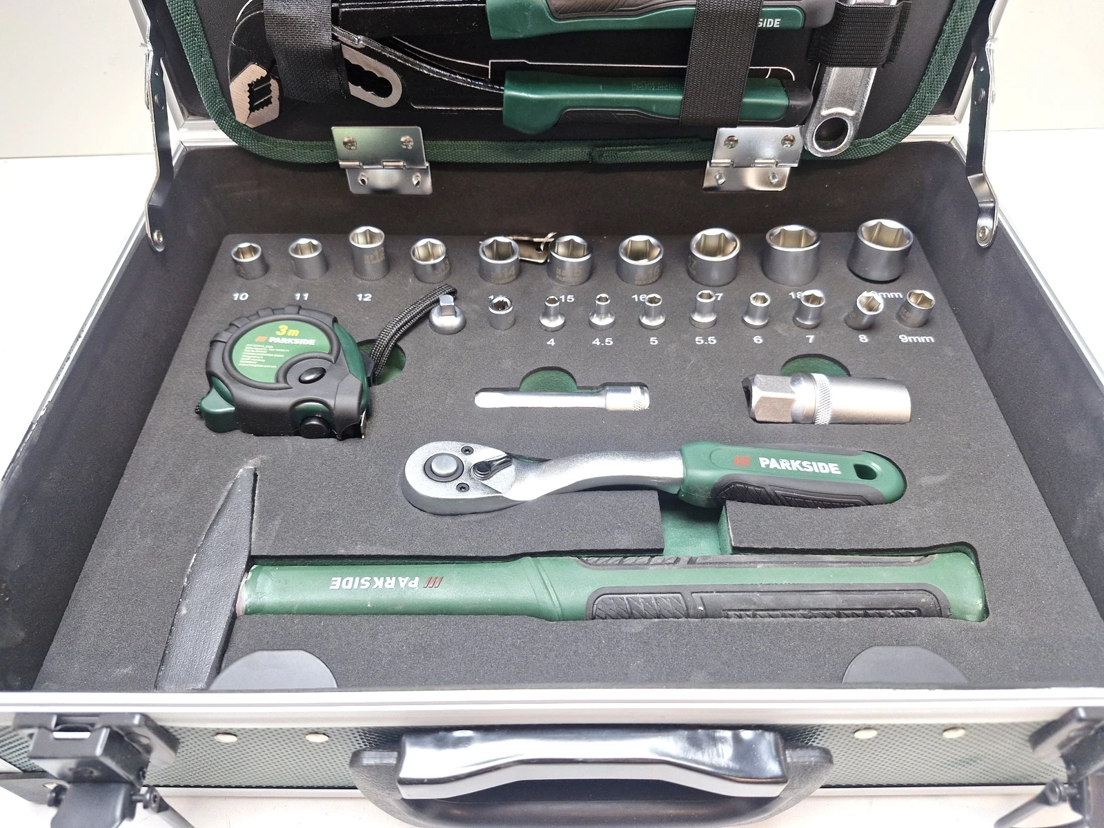 stalowa-walizka-z-narzedziami-108-elementow-bydgoska-1a-pila