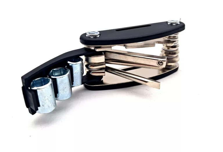 narzedzie-wielofunkcyjne-rowerowe-decathlon-multitool-kod-producenta-8386667