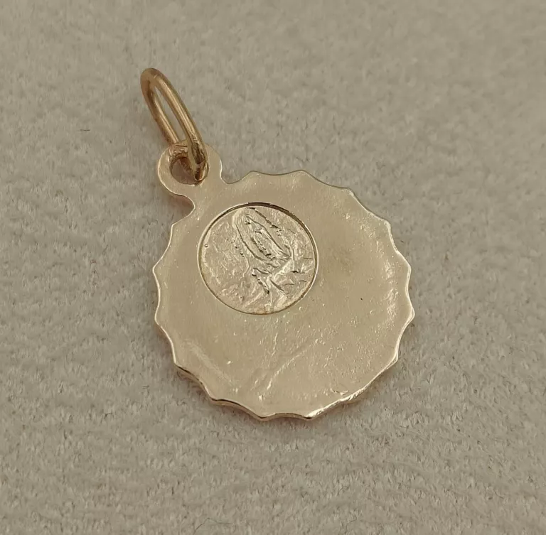 zloty-wisiorek-matka-boska-14k-585-136-g-material-15835-524288