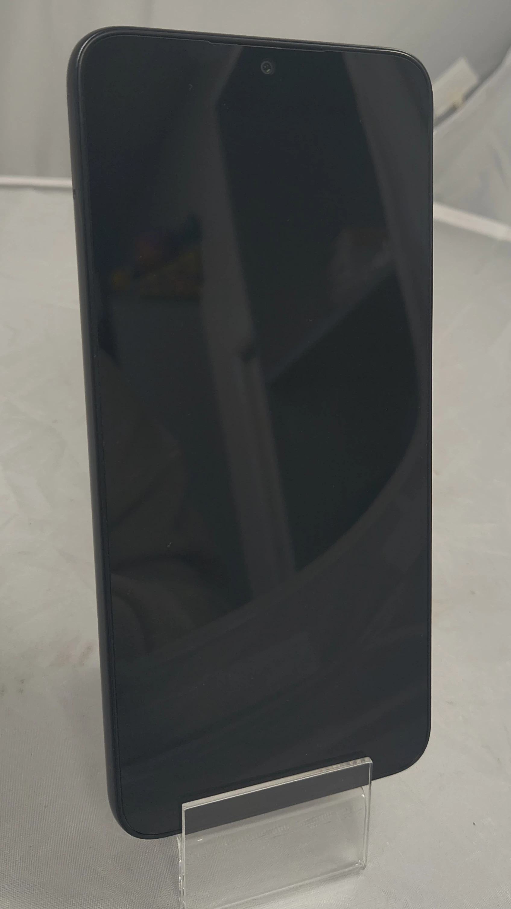 telefon-samsung-galaxy-a05s-464gb-pudelko-kabel-stan-11323-2