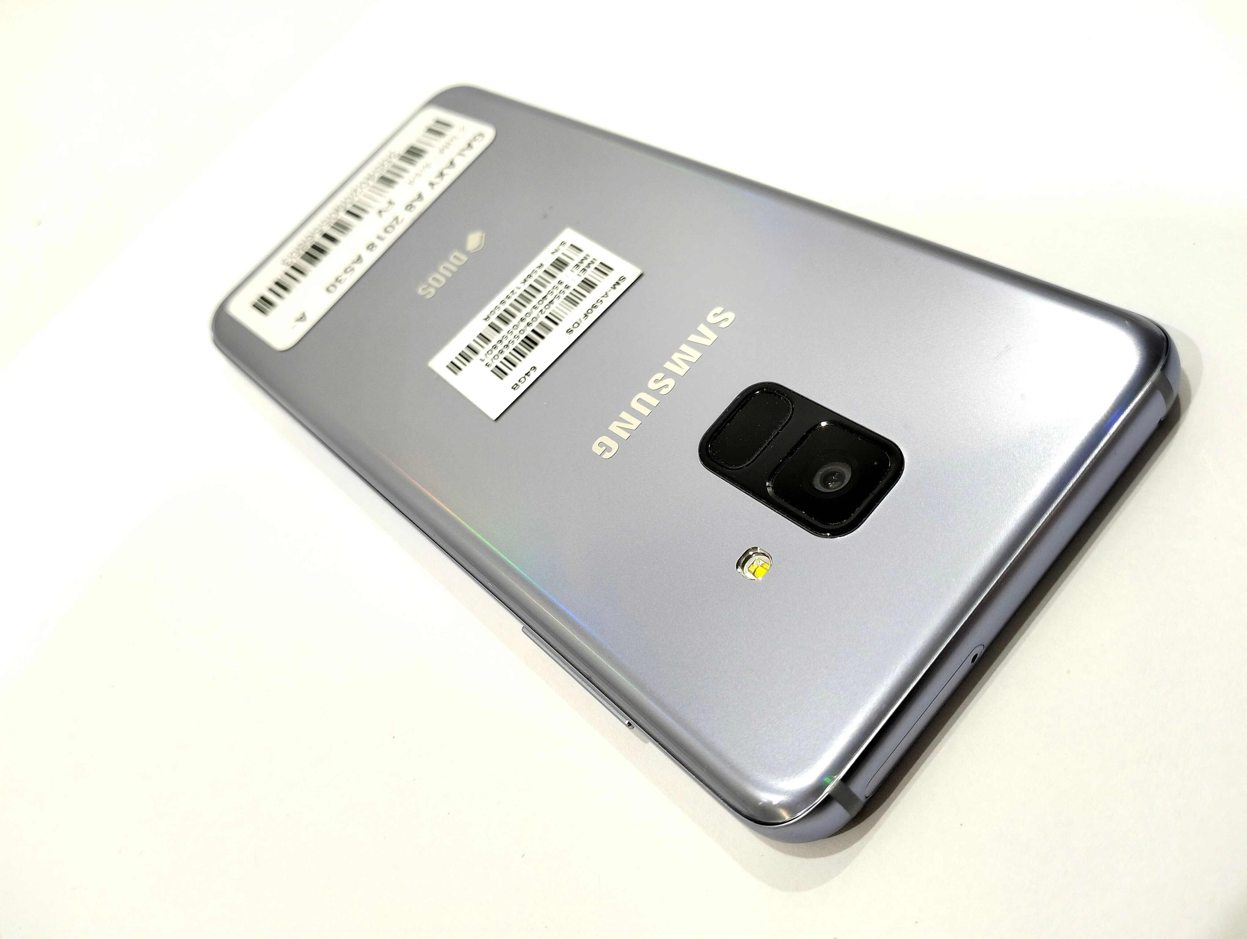 telefon-samsung-a8-2018-464gb-2sim-komunikacja-219-2