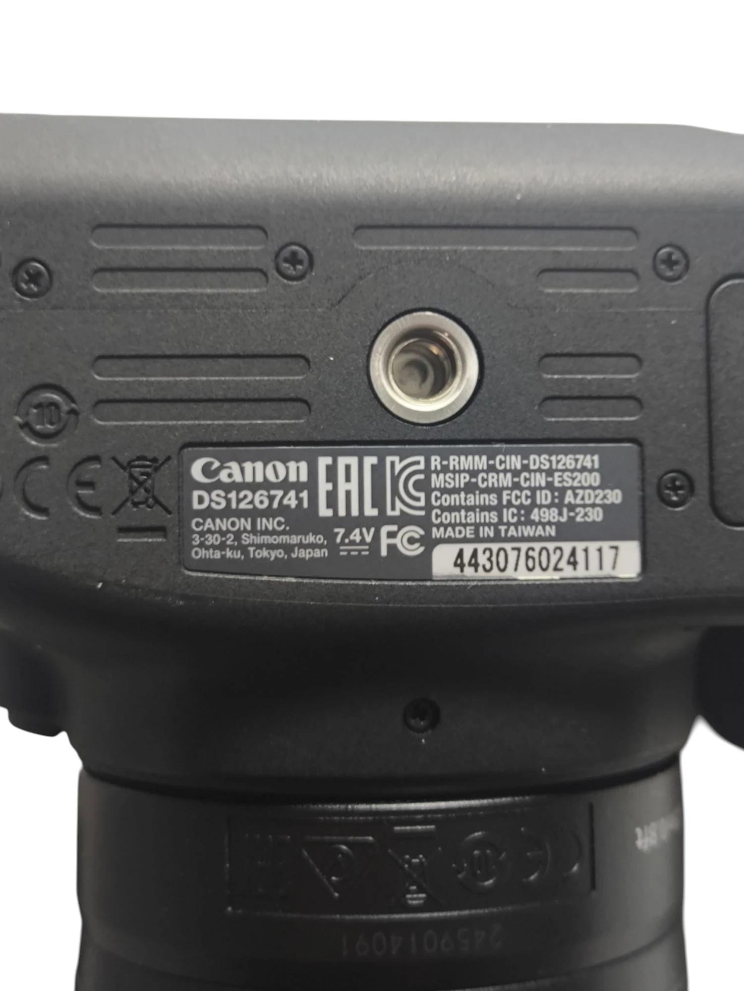 aparat-canon-d2000-canon-ef-s-18-55mm-135-56-is-i-rozdzielczosc-2410