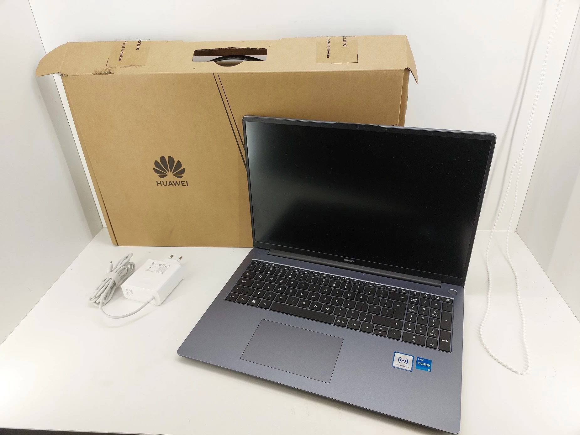 laptop-huawei-matebook-d16-mclg-x-i5-13gen-1tb-ssd-16gb-ram-komplet-igla-stan-11323-2