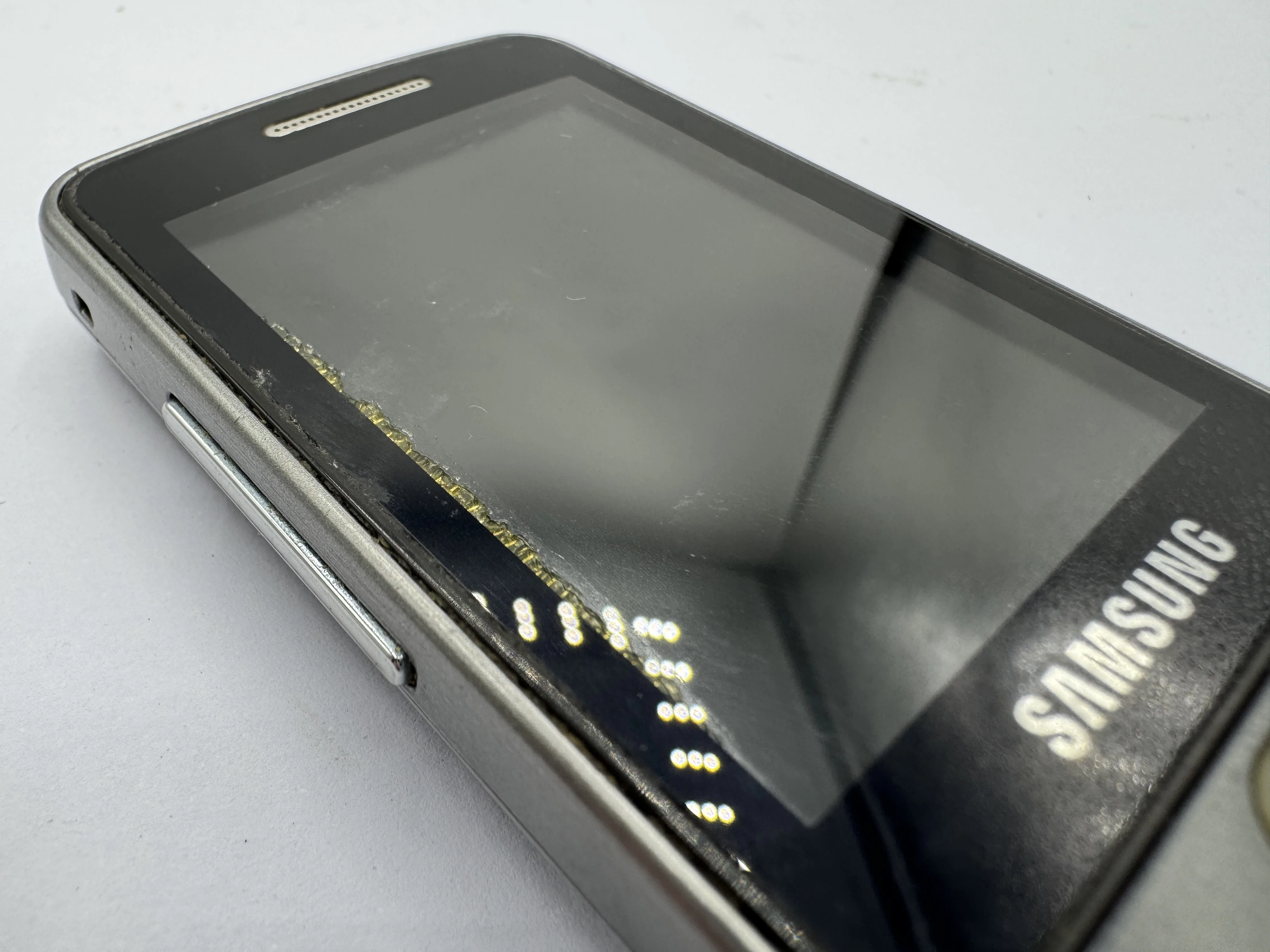 telefon-samsung-gt-s5610-stan-11323-2