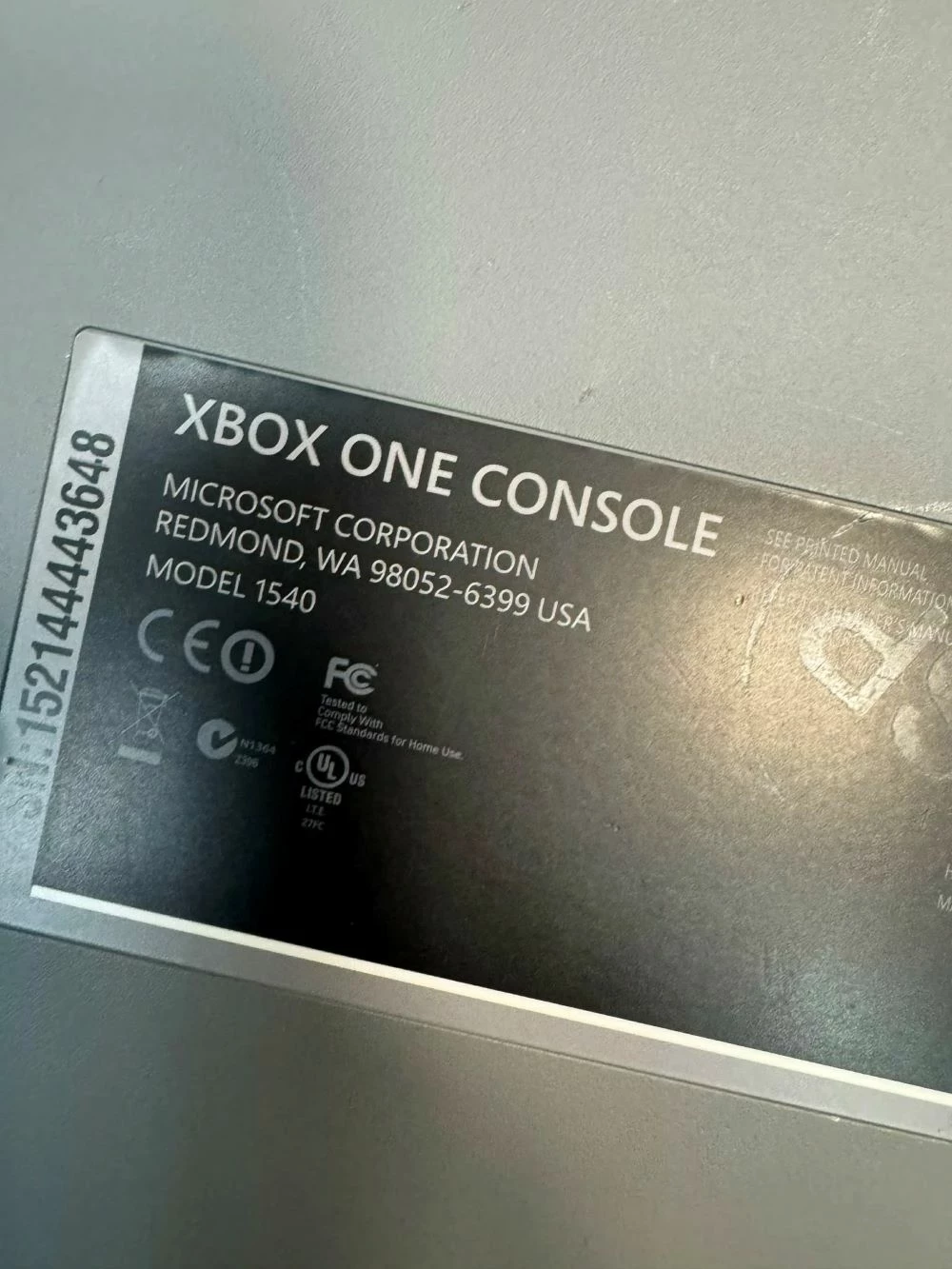 konsola-xbox-one-1-tb-edycja-call-of-duty-advanced-warfare-gra-kod-producenta-cyv-00057