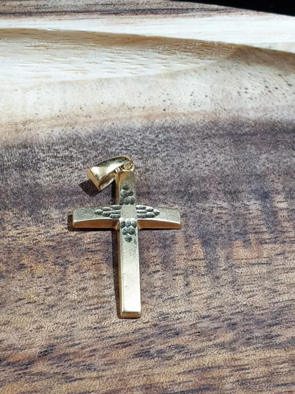 zlota-zawieszka-585074g-sikorskiego-9-lubin-sj