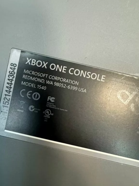 konsola-xbox-one-1-tb-edycja-call-of-duty-advanced-warfare-gra-kod-producenta-cyv-00057