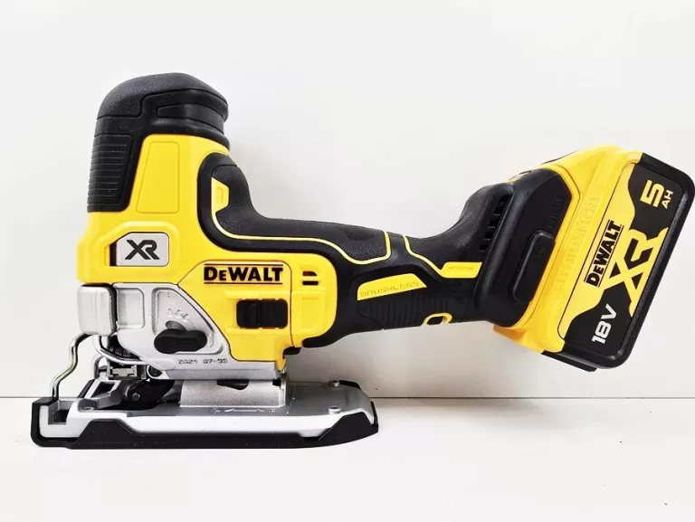 wyrzynarka-akumulatorowa-dewalt-dcs335-aku-5ah-krzywoustego-324-wroclaw