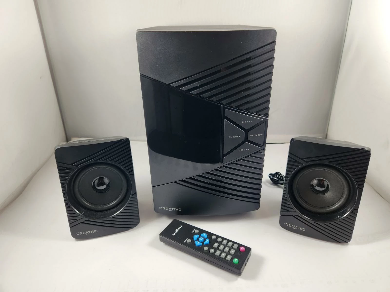 glosniki-creative-sbs-e2500-21-komplet-moc-szczytowa-6000