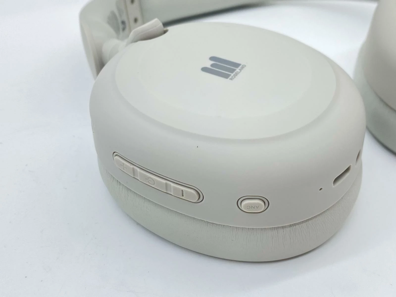 sluchawki-roseland-nauszne-ean-gtin-8715342042299