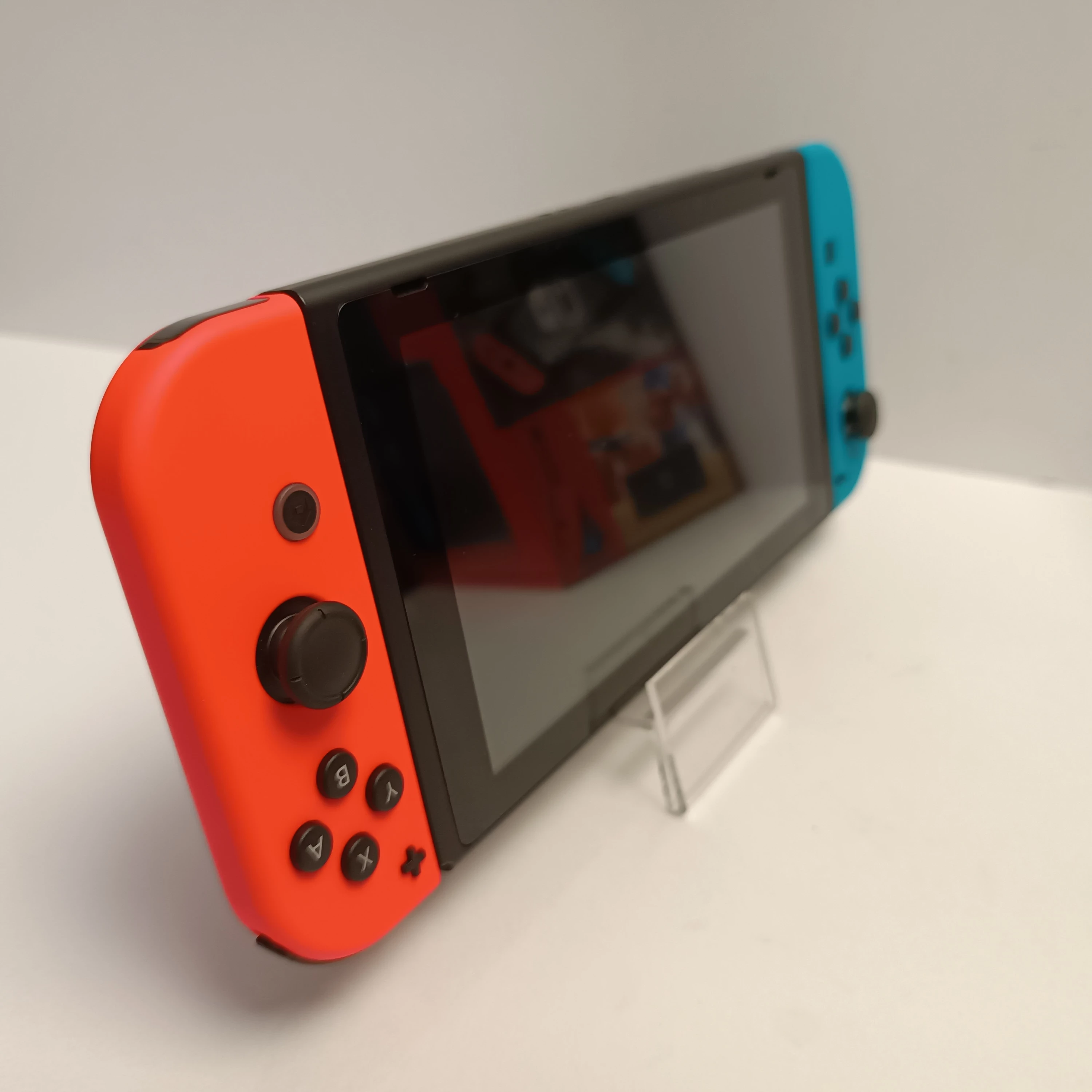 konsola-nintendo-switch-neon-redblue-new-gwarancja-liczba-kontrolerow-w-zestawie-205994-225554