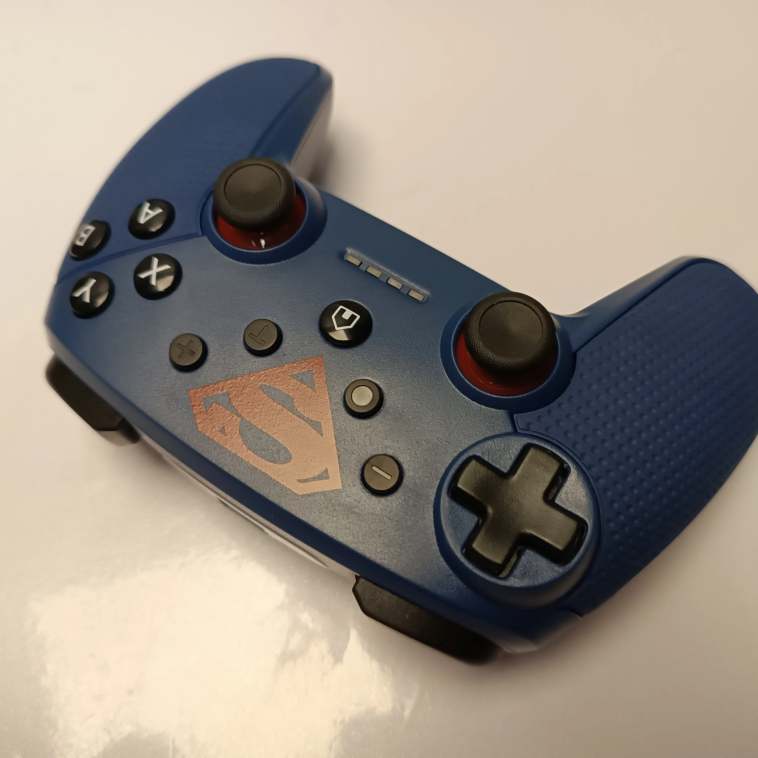 pad-bezprzewodowy-trust-gxt1542sm-stan-11323-2