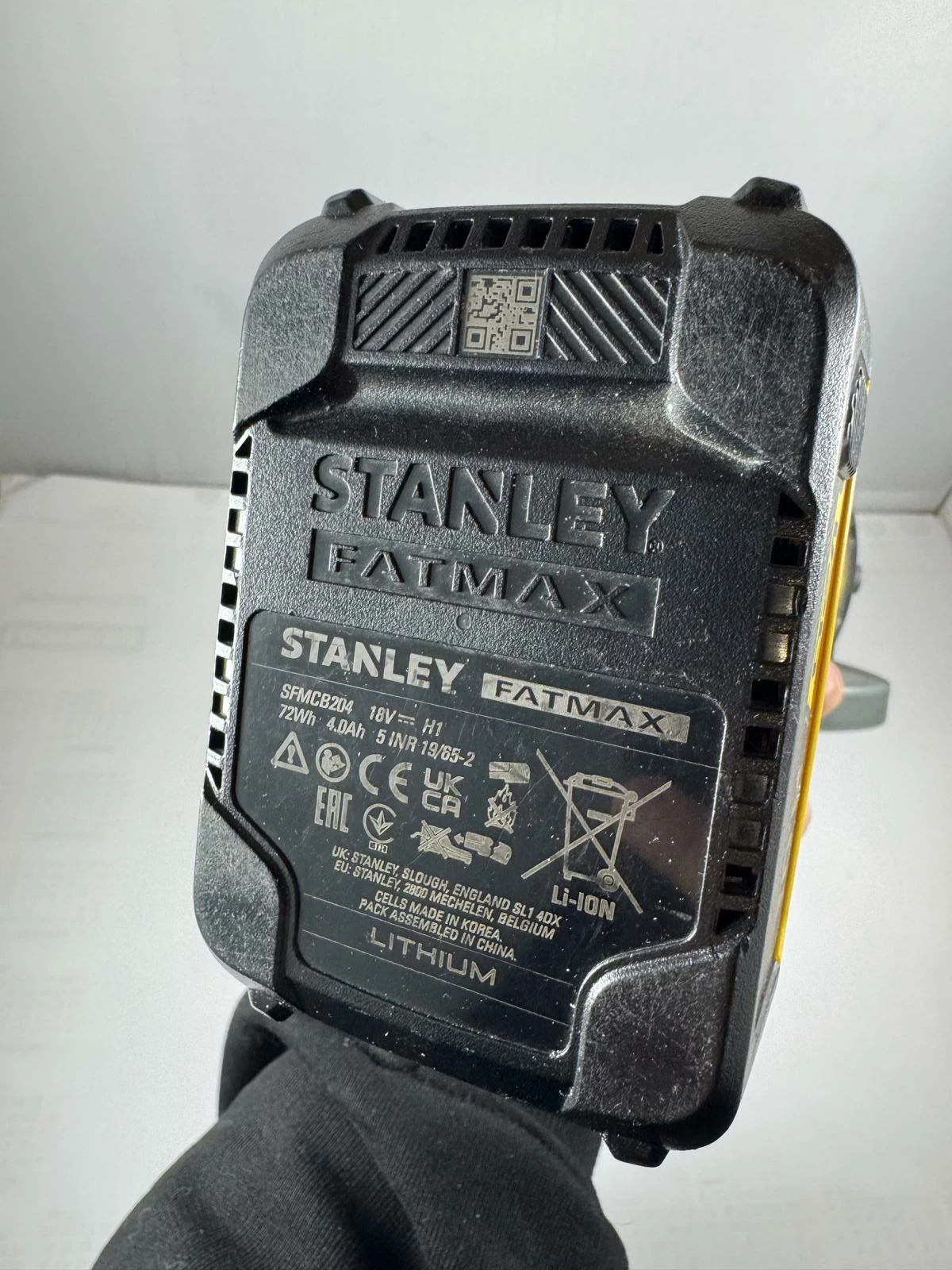 szlifierka-stanley-fatmax-sfmcg400-akumulator-maksymalna-moc-000