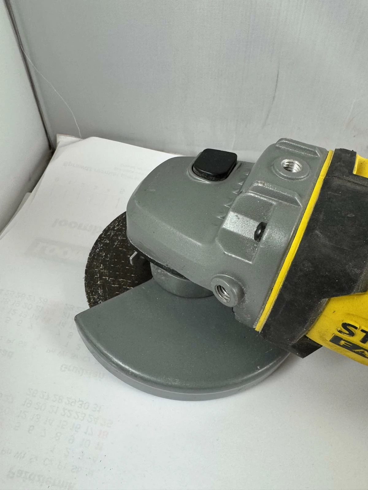 szlifierka-stanley-fatmax-sfmcg400-akumulator-ean-gtin-5035048724156