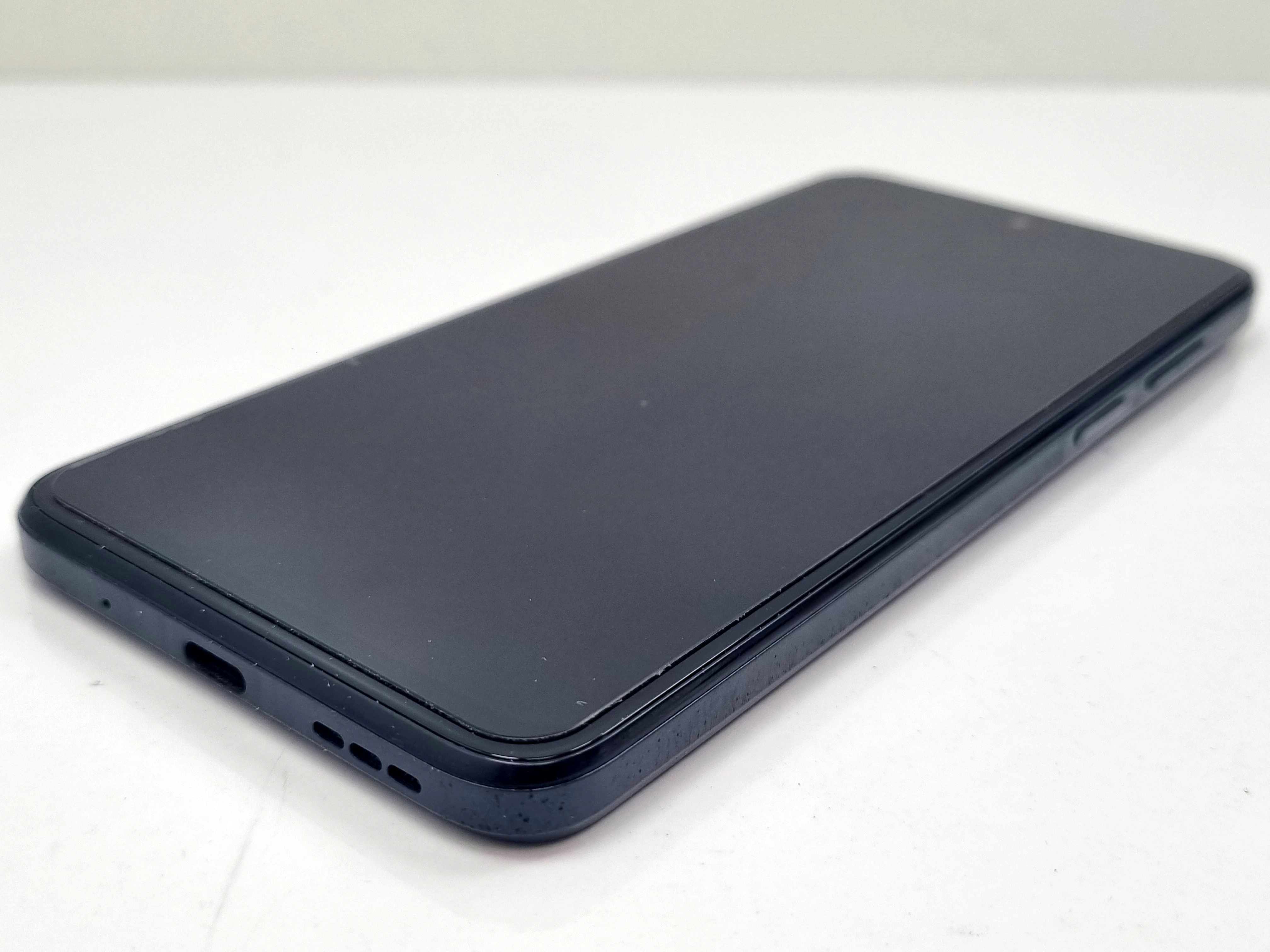 telefon-motorola-moto-g13-128gb-stan-11323-2