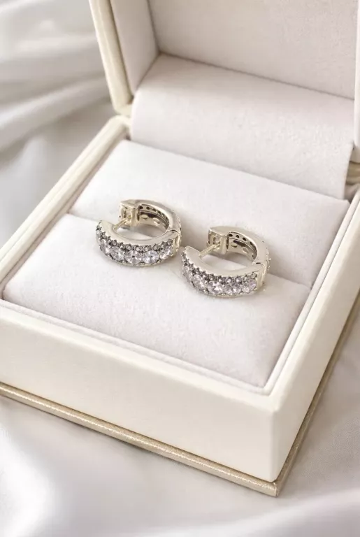 wyjatkowe-kolczyki-z-cyrkoniami-proba-925-waga-444-g-plac-dabrowskiego-2-zelow-palladium