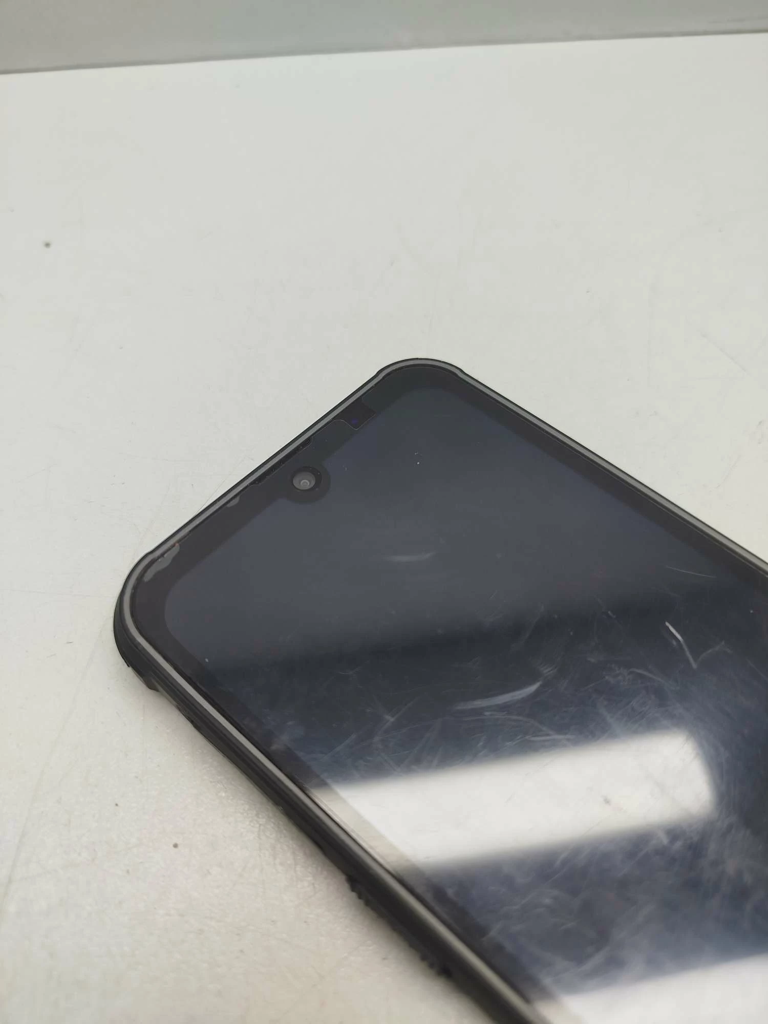 telefon-maxcom-ms572-stan-11323-2