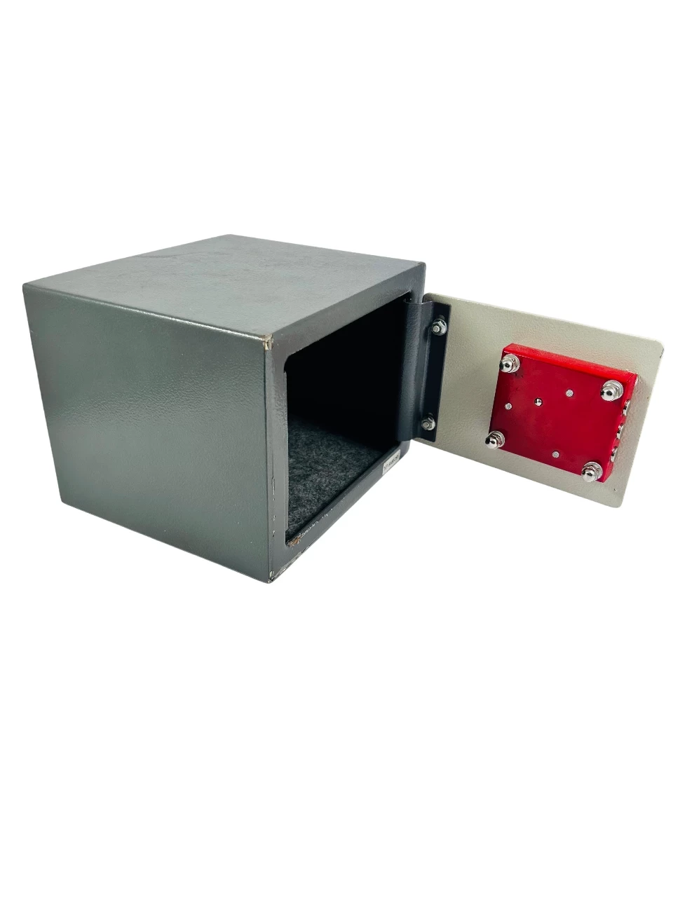 sejf-domowy-na-klucz-8686086-stan-11323-2